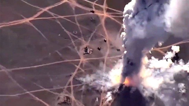 H&agrave;ng loạt tổ hợp ph&ograve;ng kh&ocirc;ng S-400 v&agrave; kho đạn tại Crimea bị ph&aacute; hủy- Ảnh 5.