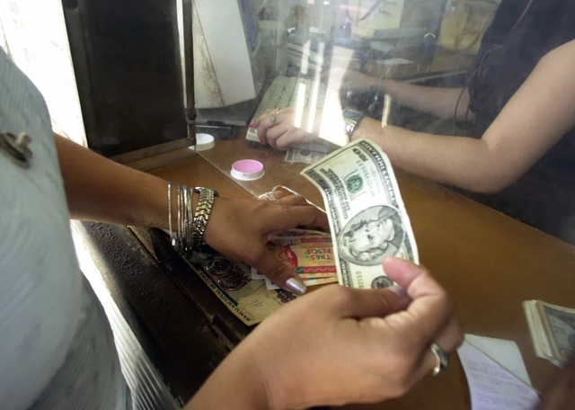 Chính thức: Cuba sẽ bắt đầu cho phép giao dịch bằng đồng tiền mới - Ảnh 1.