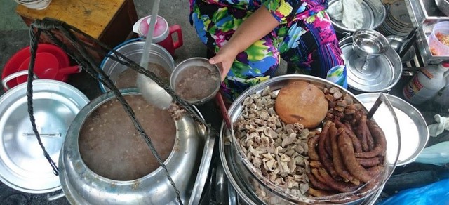 Vượt qua cháo gà, món ăn chỉ từ 30.000 đồng/phần này mới là đại diện Việt lọt top 6 ngon nhất châu Á - Ảnh 4.