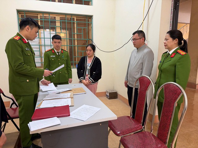 Khám xét, bắt tạm giam Mạc Thị Hồng Hương - Ảnh 2.