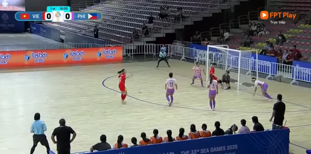 Diễn biến trận Việt Nam 1-0 Philippines: Bàn thắng quan trọng của tuyển Việt Nam - Ảnh 4.