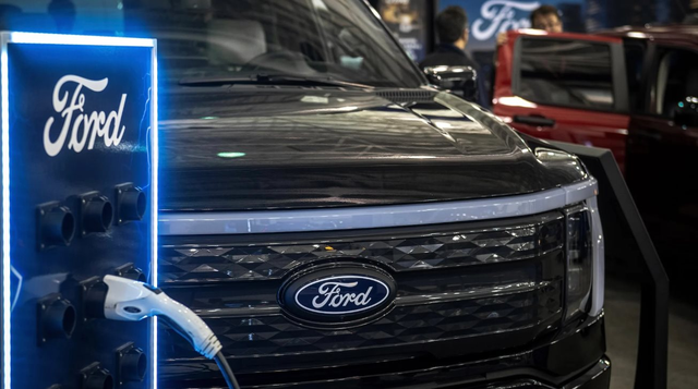 Chuyện chưa từng có tại hãng ô tô hàng đầu của Đức; Ford lỗ 19,5 tỷ USD vì xe điện - Ảnh 3.