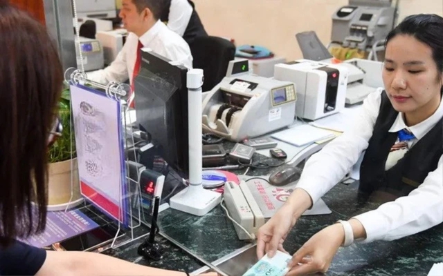 Người đ&agrave;n &ocirc;ng gửi tiết kiệm 71 tỷ đồng rồi mất trắng - Ảnh 2.