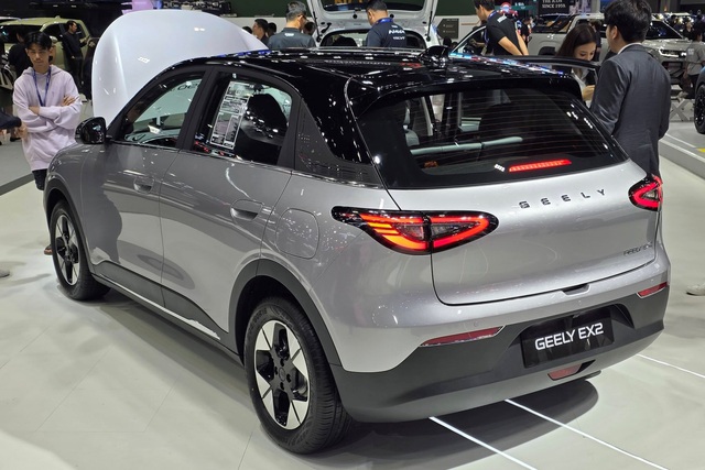 Ô tô điện bán chạy nhất Trung Quốc sắp về Việt Nam, 400km/lần sạc - Ảnh 1.