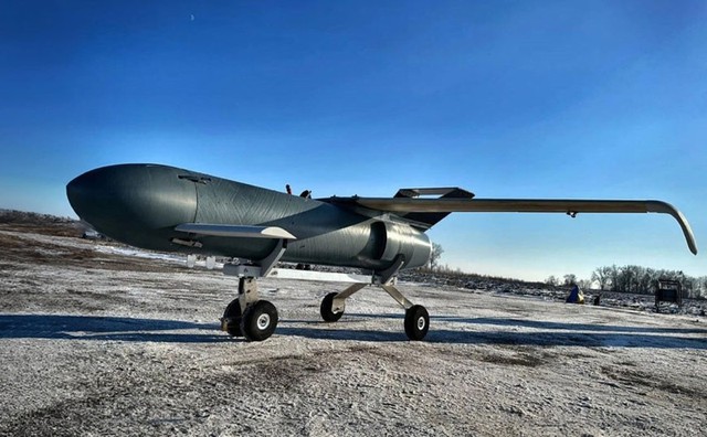 MiG - 31 bị ph&aacute; hủy tại s&acirc;n bay Crimea sau cuộc tấn c&ocirc;ng của UAV Ukraine - Ảnh 6.