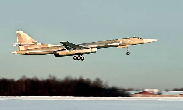 H&eacute; lộ số lượng Tu - 160 m sẽ gia nhập Kh&ocirc;ng qu&acirc;n Nga v&agrave;o năm 2025 - Ảnh 8.