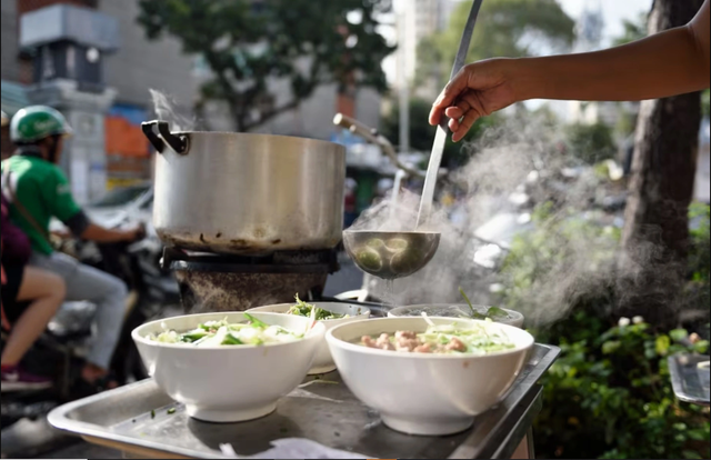 Không phải cháo gà, món ăn chỉ từ 35.000 đồng/phần mới là đại diện Việt vào top 20 ngon nhất thế giới - Ảnh 2.