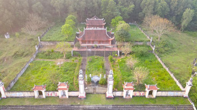 Ngọn núi ở Nghệ An cao chỉ hơn 100m, du khách nhận xét cảnh như nước ngoài, trên đỉnh có di tích đặc biệt - Ảnh 8.