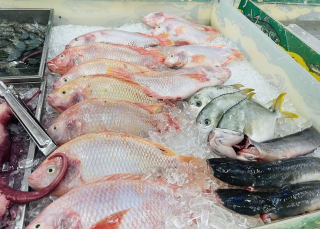 Cách nhận biết cá ngâm hoá chất formol nguy hiểm: Đơn giản nhưng nhiều người bỏ qua - Ảnh 5.