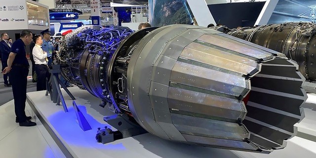 Động cơ Su - 30 v&agrave; Su - 35: Bước tiến đột ph&aacute; trong h&agrave;ng kh&ocirc;ng qu&acirc;n sự Nga - Ảnh 3.