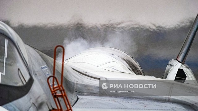 Động cơ Su - 30 v&agrave; Su - 35: Bước tiến đột ph&aacute; trong h&agrave;ng kh&ocirc;ng qu&acirc;n sự Nga - Ảnh 2.