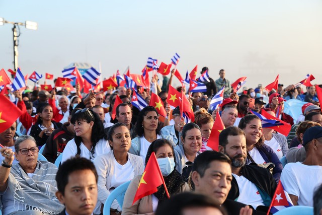 Việt Nam tặng Cuba 4 c&ocirc;ng vi&ecirc;n điện mặt trời - Ảnh 1.