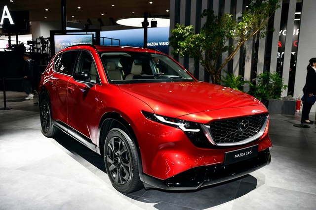 VinFast hé lộ 3 mẫu xe mới; Mazda CX 5 khai tử bản xăng từ 3/2026 - Ảnh 5.