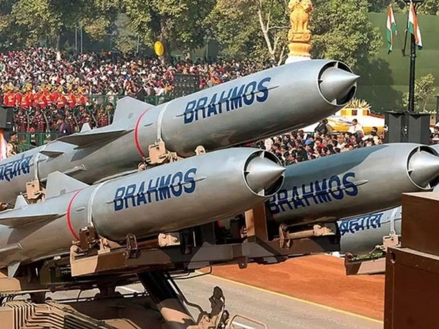 - Ảnh 4. - Ảnh 4.