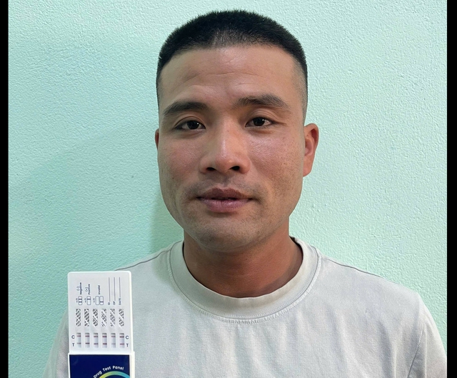 Thi h&agrave;nh Lệnh bắt tạm giam Đo&agrave;n H&aacute;t Vang sinh năm 1996 - Ảnh 1.