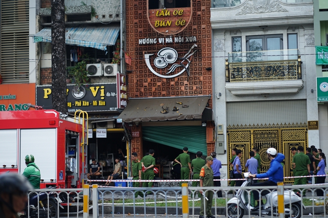 Vụ cháy quán bún ốc 4 người chết ở TP.HCM: Một phụ nữ mới xin vào làm 2 ngày thì gặp nạn tử vong - Ảnh 1.