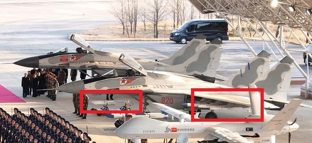 Tên lửa hành trình trên Su - 25 Triều Tiên có thể mang vũ khí hạt nhân? - Ảnh 4. Tên lửa hành trình trên Su - 25 Triều Tiên có thể mang vũ khí hạt nhân? - Ảnh 4.