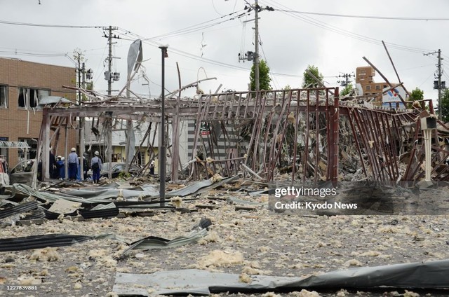 Nổ quán ăn khiến 1 người tử vong ngay tại chỗ: Hiện trường chỉ còn trơ khung, nguyên nhân do rò bình gas - Ảnh 2.