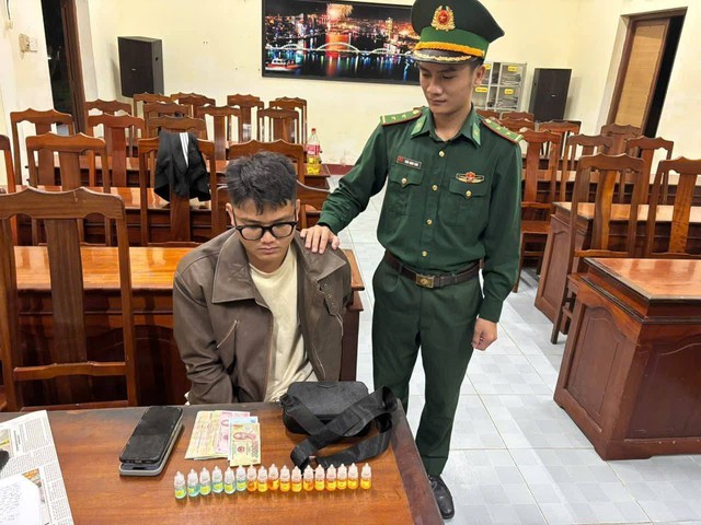 Khám xét khẩn cấp nơi ở của Nguyễn Quang Hải sinh năm 2000 - Ảnh 1.