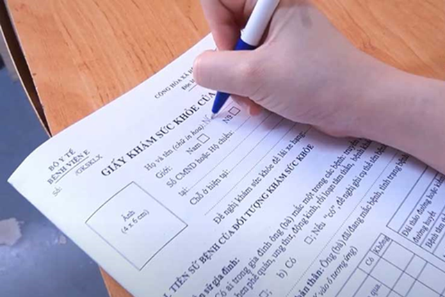 Bắt tạm giam bác sĩ Võ Thế Hiển - Ảnh 1.