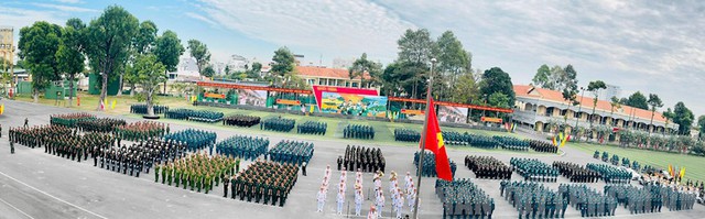 Choáng ngợp Lễ ra quân của lực lượng quân đội, công an TP.HCM: 3.200 người cùng hàng loạt xe bọc thép - Ảnh 1.