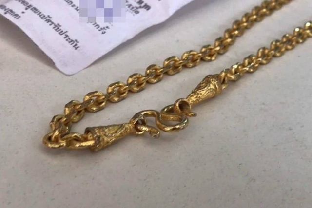 Phát hiện vòng vàng đang đeo là giả và sự thật bất ngờ - Ảnh 1. Phát hiện vòng vàng đang đeo là giả và sự thật bất ngờ - Ảnh 1.