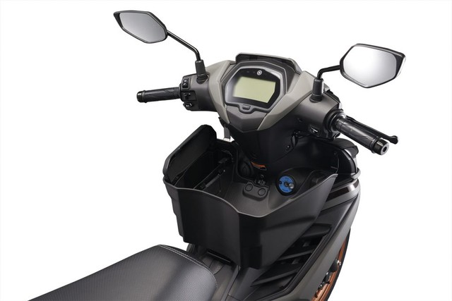 Xe Yamaha huyền thoại cực đẹp vừa cập bến, sắp ra mắt: Mạnh hơn Jupiter, giá quy đổi 45 triệu đồng - Ảnh 4.