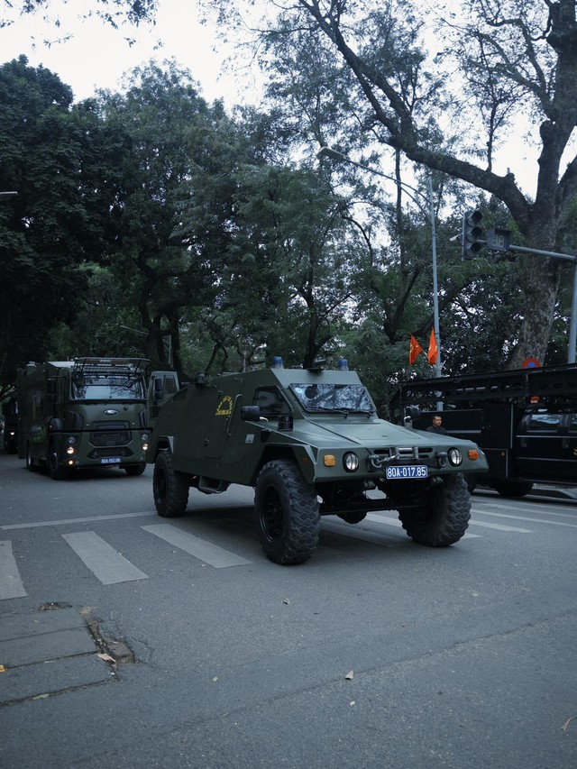 Xe bọc thép, mô tô hộ tống nguyên thủ quốc gia, kỵ binh... sẽ xuất hiện ở hồ Gươm - Ảnh 2.