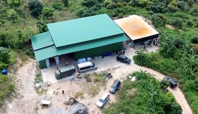 Tin mới vụ 200 cảnh sát đột kích xưởng sản xuất ma tuý lớn nhất Việt Nam, phát hiện "bí mật khủng" - Ảnh 2.