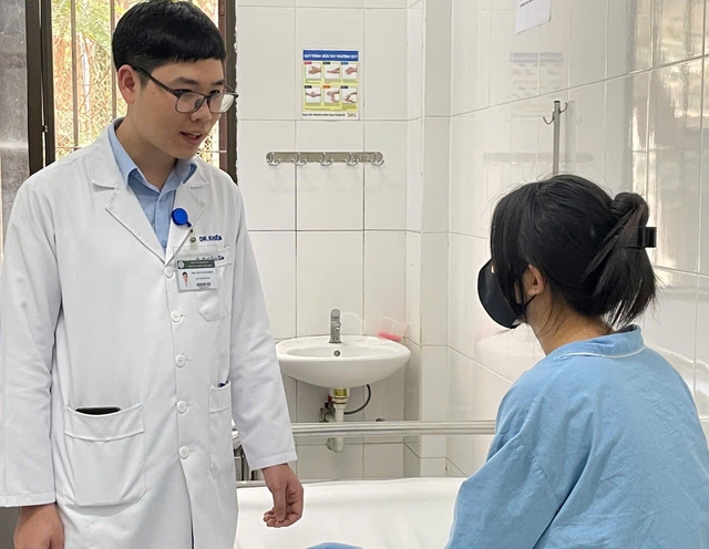 Nữ sinh bị cô lập và nói xấu , gia đình bất ngờ Trước hành động nguy hiểm - Ảnh 1. Nữ sinh bị cô lập và nói xấu , gia đình bất ngờ Trước hành động nguy hiểm - Ảnh 1.