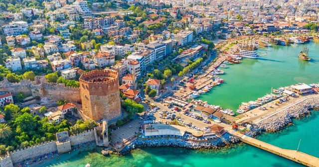 Th&agrave;nh phố b&atilde;i biển tuyệt đẹp nhưng c&oacute; gi&aacute; rẻ nhất ch&acirc;u &Acirc;u  - Ảnh 1.