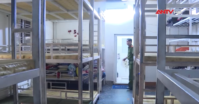 'Bà trùm' Dương Thị Thảo giam giữ, cưỡng bức lao động 18 thiếu nữ tại karaoke, massage Moonlight   - Ảnh 1.