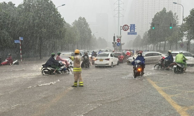 Tin gió mùa đông bắc mới nhất: Ngày mai, miền Bắc mưa to đến rất to - Ảnh 1.