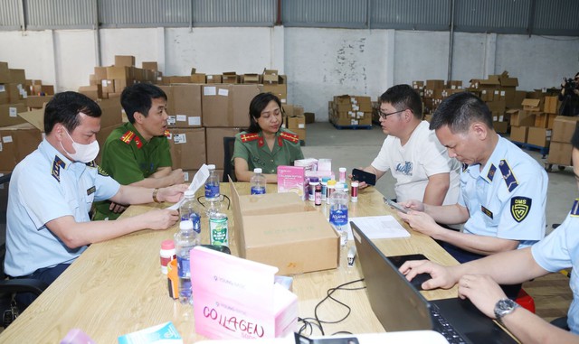 Ảnh: Cận cảnh - Ảnh 2.