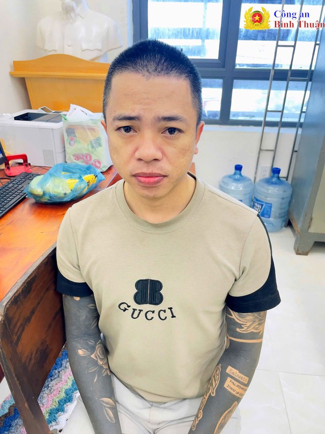 Bắt giữ đối tượng truy nã đặc biệt nguy hiểm Tạ Thiên Huỳnh - Ảnh 1.