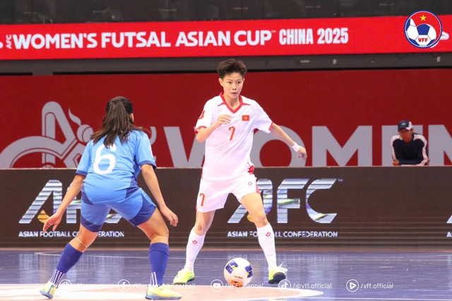 Tuyển Việt Nam h&ograve;a đội top 9 thế giới, v&agrave;o tứ kết giải ch&acirc;u &Aacute; với ng&ocirc;i đầu bảng - Ảnh 7.