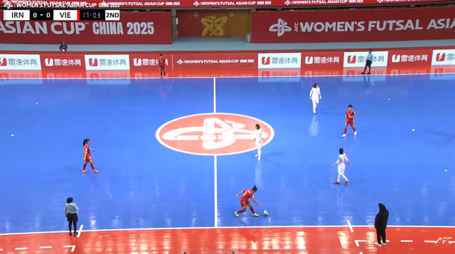 Tuyển Việt Nam h&ograve;a đội top 9 thế giới, v&agrave;o tứ kết giải ch&acirc;u &Aacute; với ng&ocirc;i đầu bảng - Ảnh 3.