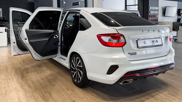Lada của Nga có 'vua' doanh số 8 năm liên tiếp, bán 200.000 xe/năm: Đã đến Việt Nam, Vios, Accent lo sợ? - Ảnh 5.