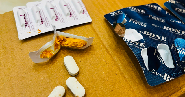 Cận cảnh thuốc thực phẩm chức năng giả bị thu giữ tại Hà Nội - Ảnh 13. Cận cảnh thuốc thực phẩm chức năng giả bị thu giữ tại Hà Nội - Ảnh 13.