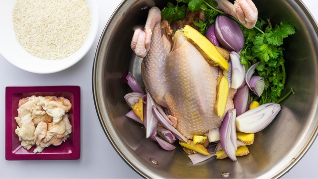 Không phải phở và bún bò Huế, món ăn 50.000 đồng/bát này mới là hương vị Việt lọt top ngon nhất thế giới - Ảnh 4.