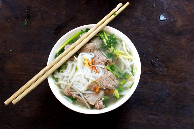 Khách Tây nhận xét: Hà Nội có nhiều món ngon, nhưng "đỉnh nhất" phải kể đến 4 món đặc sản này- Ảnh 5.