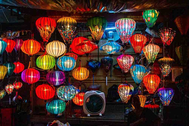 Khách Tây nhận xét: Đây là nơi bán thứ bánh mỳ kẹp thịt ngon nhất Việt Nam - Ảnh 4.
