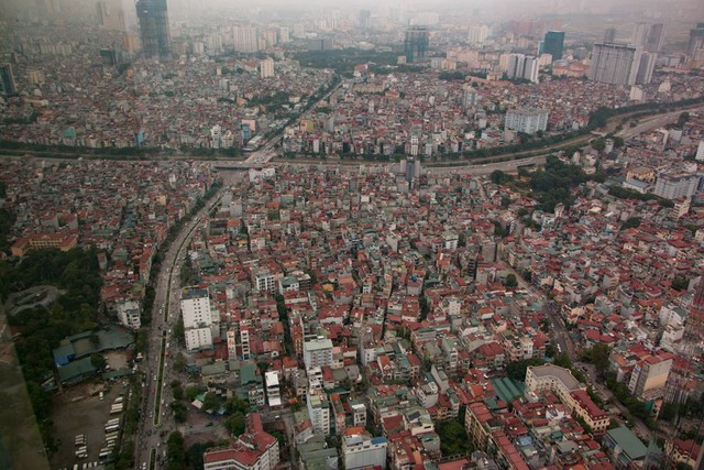 Khách Tây nhận xét: Việt Nam có 1 món nổi tiếng bậc nhất vì nó vừa ngon, ăn no bụng và còn rẻ nữa - Ảnh 1.