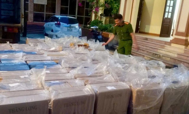 Bắt tạm giam Giám đốc Trần Văn Trường và chị gái - Ảnh 3.