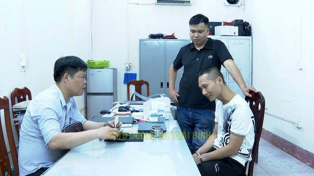 Khám xét khẩn cấp nơi ở và phòng trọ của Phạm Quang Thành, phát hiện 'bí mật' của 28 thiếu nữ - Ảnh 1.