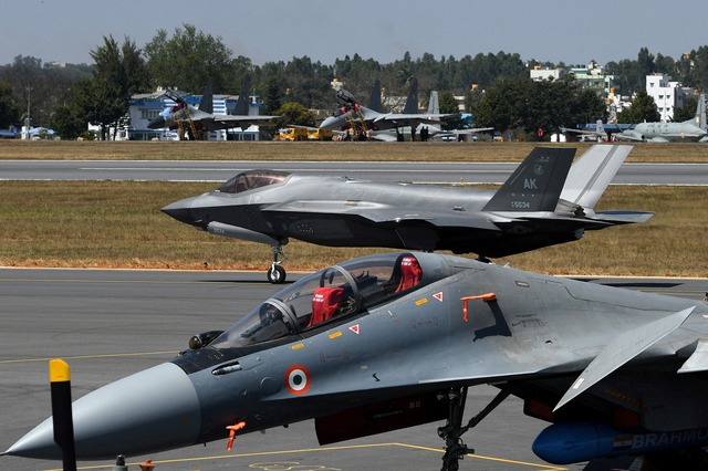 Rafale bị bắn hạ ở Kashmir: Mỹ thúc đẩy F - 35 vào Ấn Độ như thế nào - Ảnh 2.