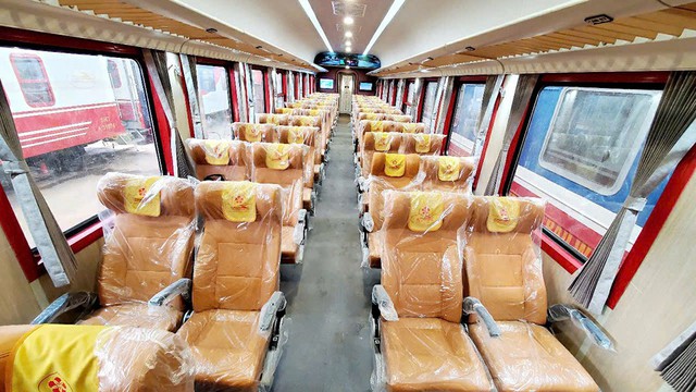 Cận cảnh đoàn tàu hạng sang Hà Nội - Hải Phòng - Ảnh 8.