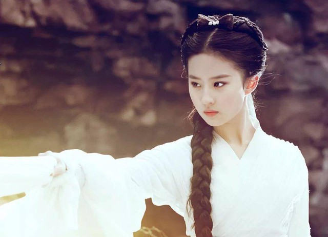 Tiểu Long Nữ và Vương Ngữ Yên có dung mạo giống nhau: Do có liên quan tới ông ngoại của vợ Dương Quá - Ảnh 5. Tiểu Long Nữ và Vương Ngữ Yên có dung mạo giống nhau: Do có liên quan tới ông ngoại của vợ Dương Quá - Ảnh 5.