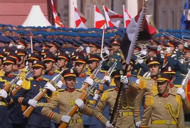 TOÀN CẢNH: Lễ duyệt binh hoành tráng kỷ niệm 80 năm Ngày Chiến thắng phát xít tại Nga - Ảnh 9.