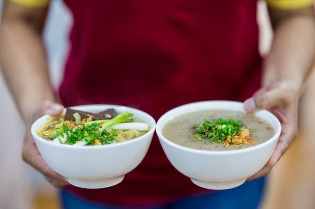 Không phải phở và bún bò Huế, món ăn 30.000 đồng/bát này mới là hương vị Việt lọt top ngon nhất thế giới - Ảnh 9.